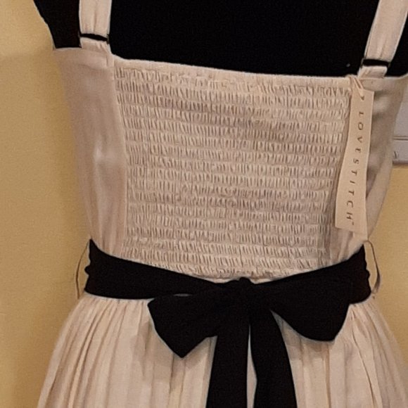 Lovestitch Linen Blend Dress - Picture 8 of 14